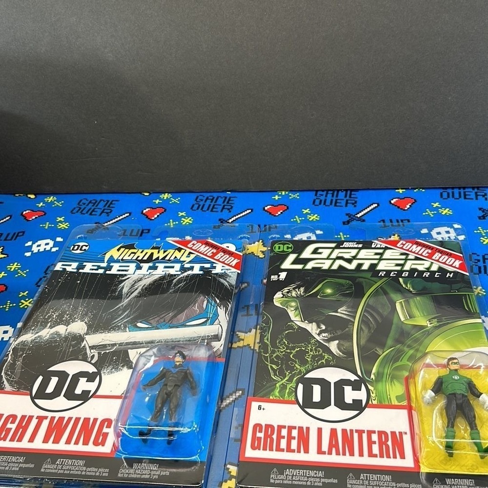 2‎ dc page puncher comic and figure mcfarlane